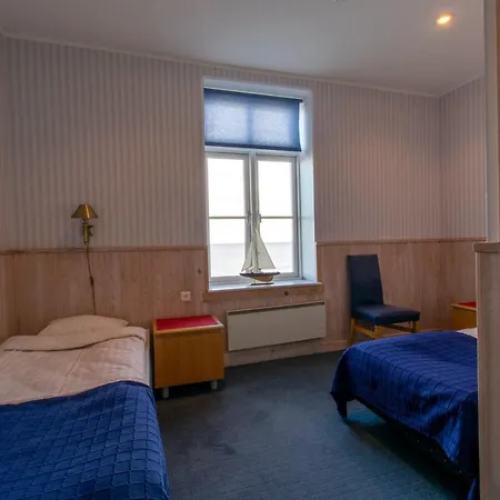 Kuus Solme - Sea View 펜션 쿠레사아레