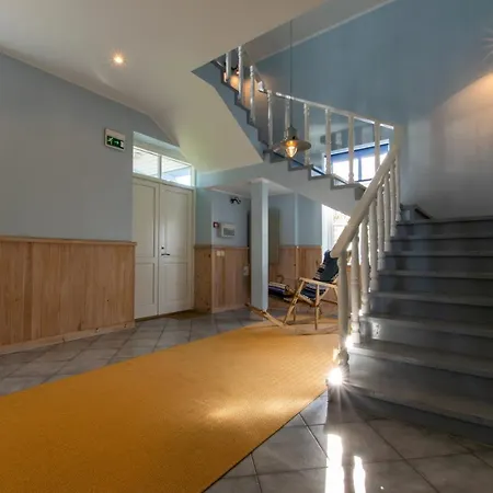 Kuus Solme - Sea View 펜션 쿠레사아레